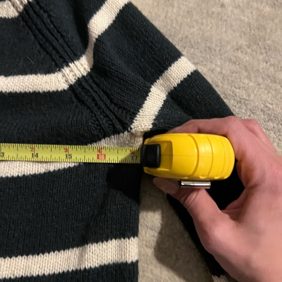 GAP V-Neck Drawstring Sweater - Picture 8 of 10